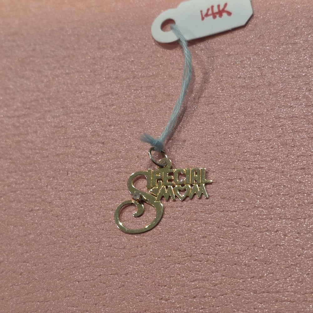 ❤️💞14K Real Gold 'Special Mom' Pendant or Charm❤️💞